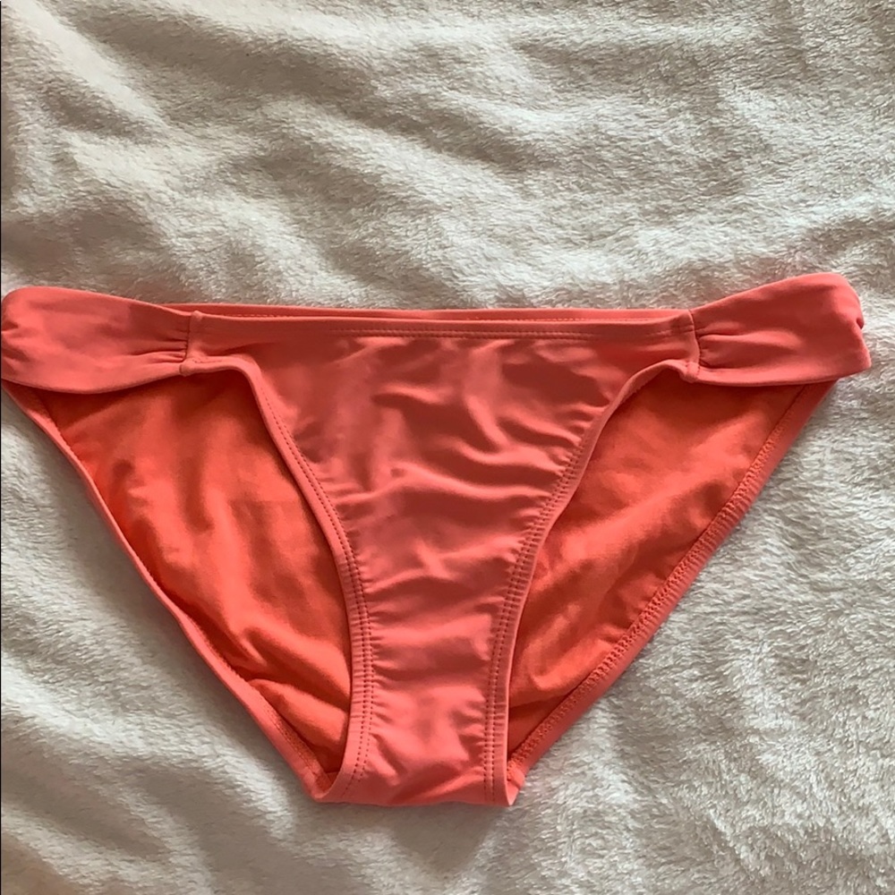 Coral bikini bottom